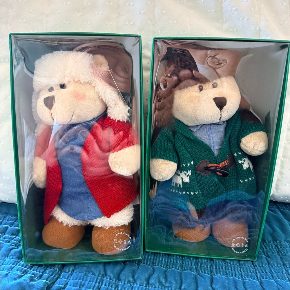 Holiday Starbucks Bearista Girl/boy Teddy Bear Set with Red and Green Outfits